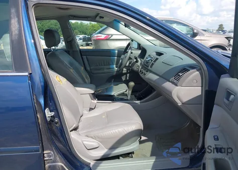 2002 Toyota Camry Le from USA, damaged, VIN 4T1BE32K72U534775